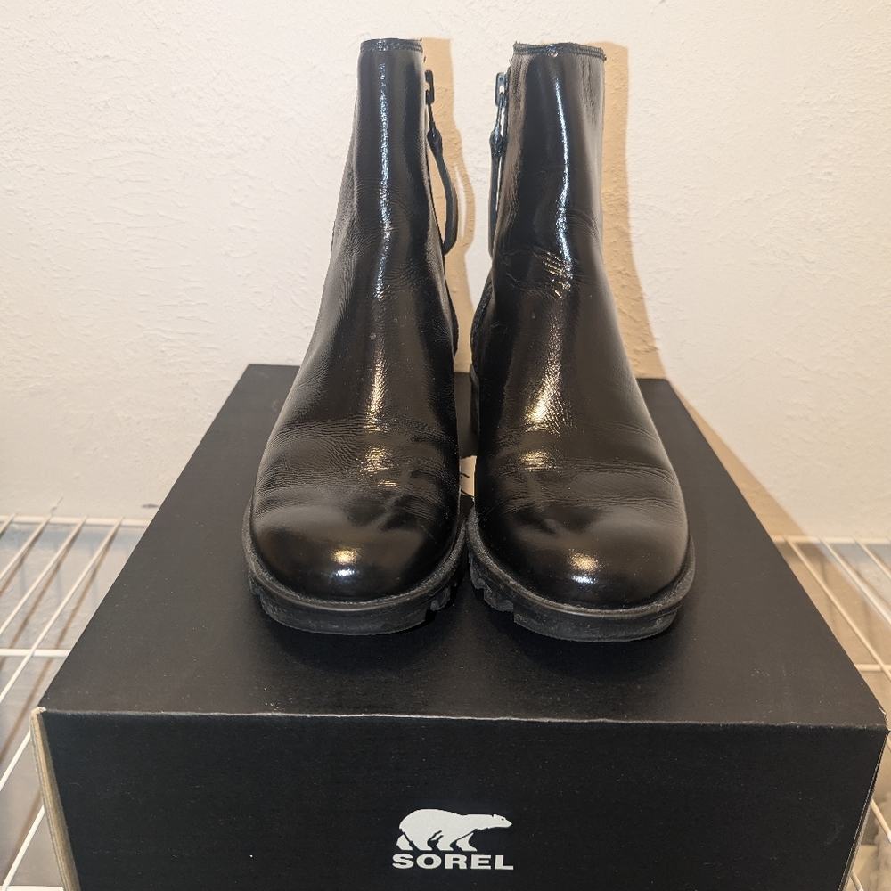 Sorel Phoenix Zip Boot